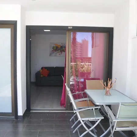 Beautiful 1115 Area Apartment *